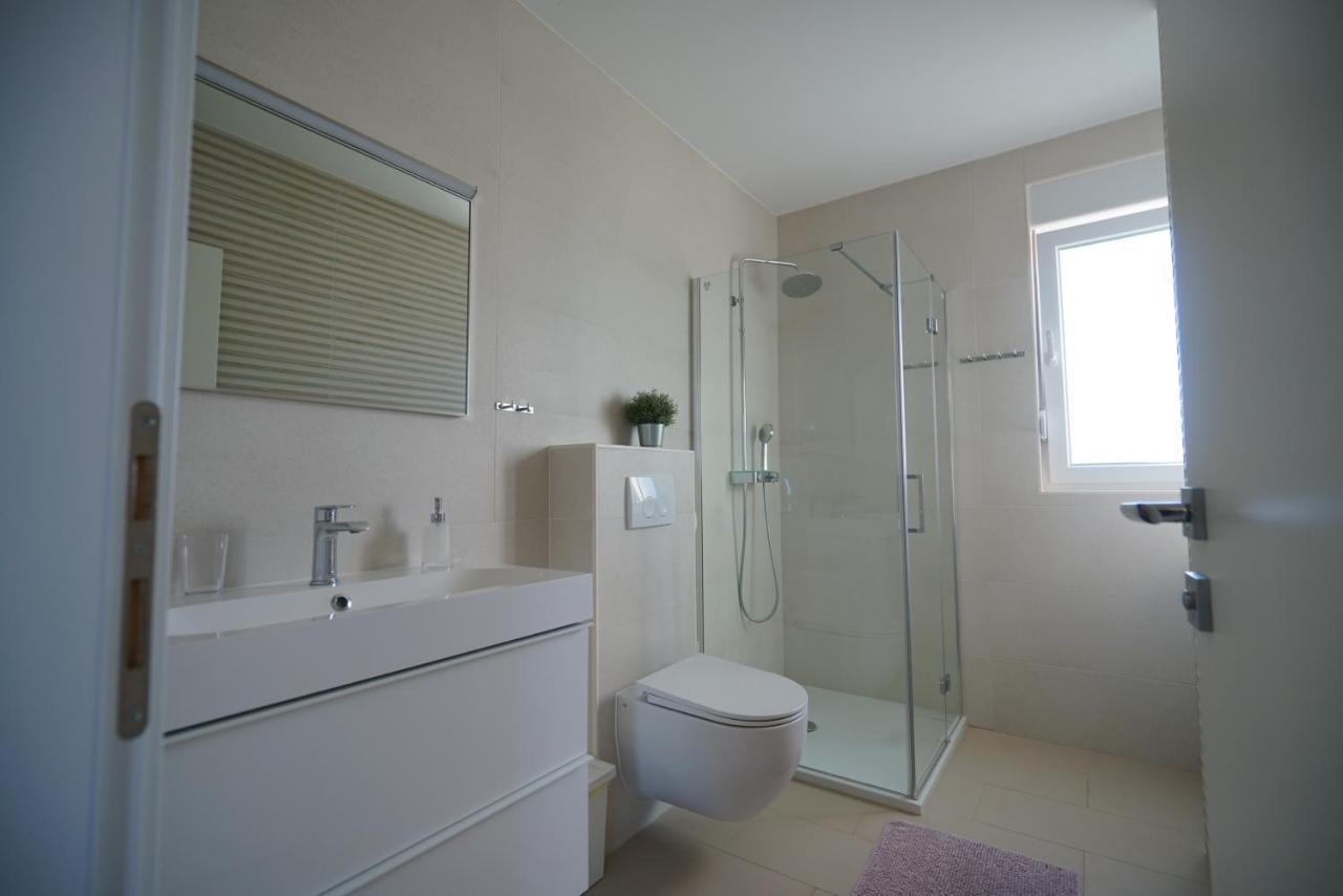 Apartment Perla Sukosan Bagian luar foto
